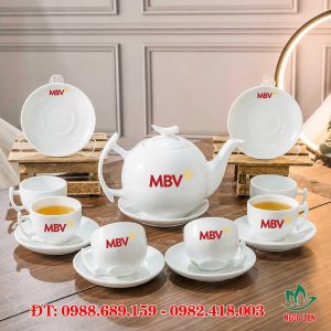 Bộ ấm trà sứ trắng Bát Tràng