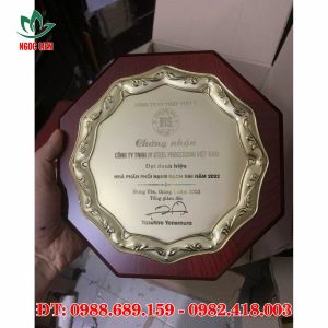 Bảng vinh danh